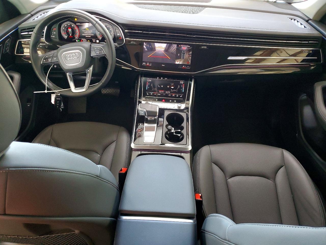 2025 AUDI Q8