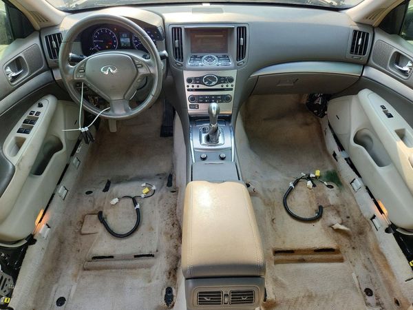 2015 INFINITI Q40