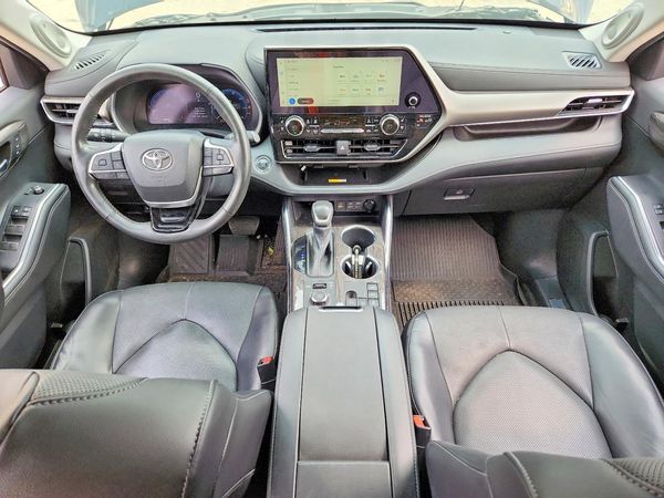 2023 TOYOTA HIGHLANDER