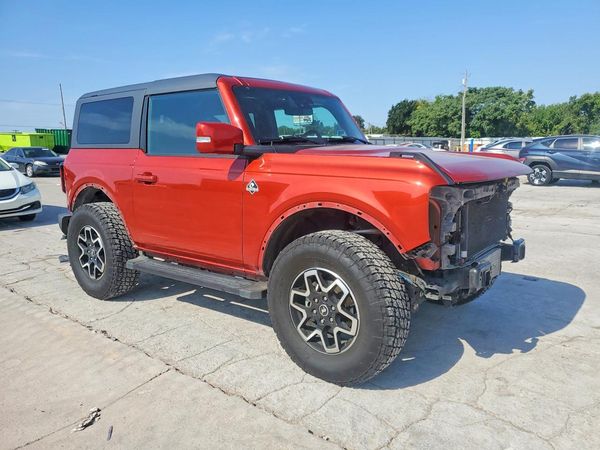 2022 FORD BRONCO