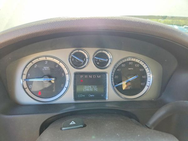 2013 CADILLAC ESCALADE Luxury
