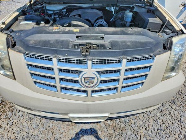 2013 CADILLAC ESCALADE Luxury