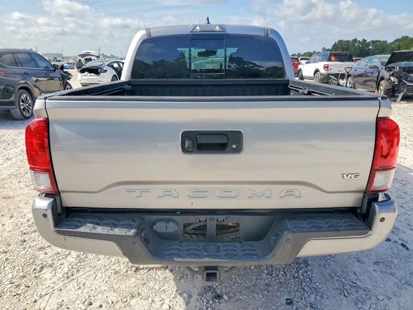 2018 TOYOTA TACOMA