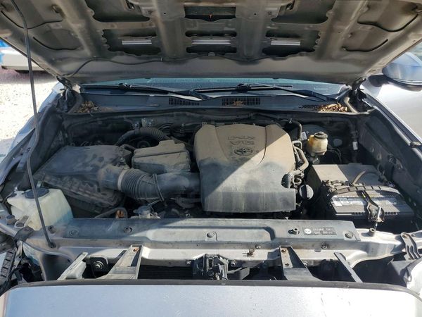 2018 TOYOTA TACOMA