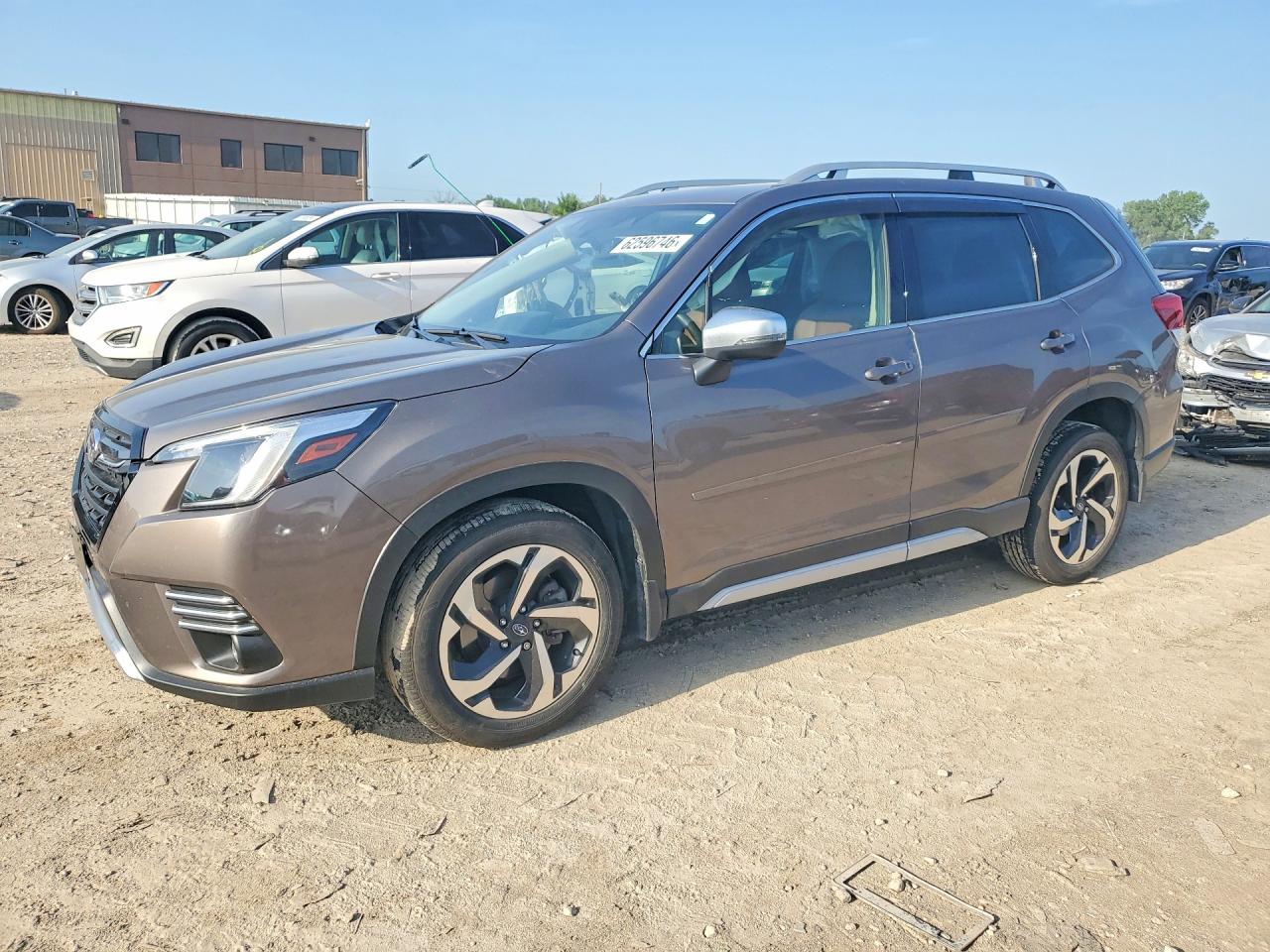2023 SUBARU FORESTER