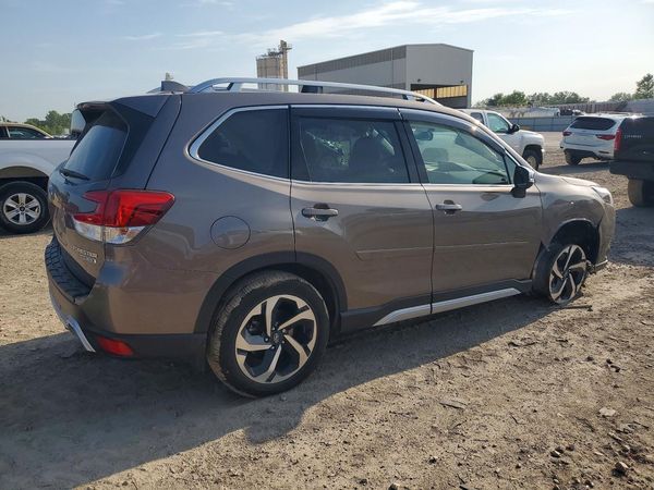 2023 SUBARU FORESTER