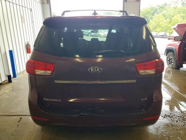 2016 KIA SEDONA LX - Middle-low