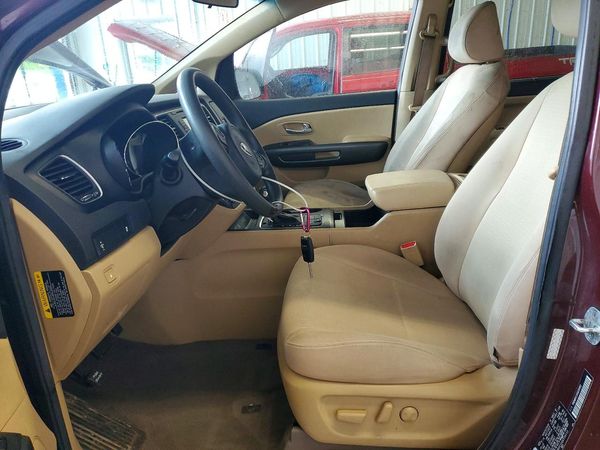 2016 KIA SEDONA LX - Middle-low