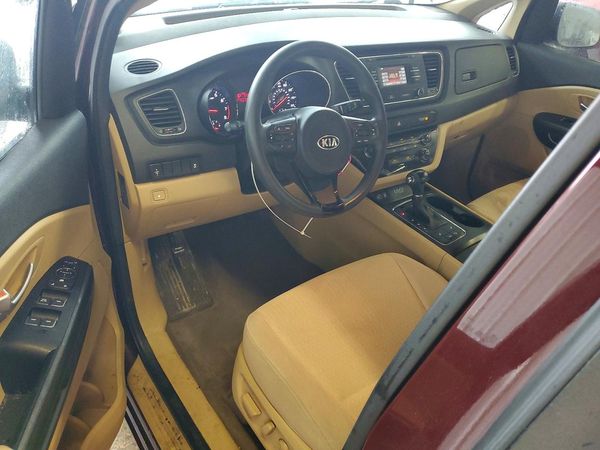 2016 KIA SEDONA LX - Middle-low