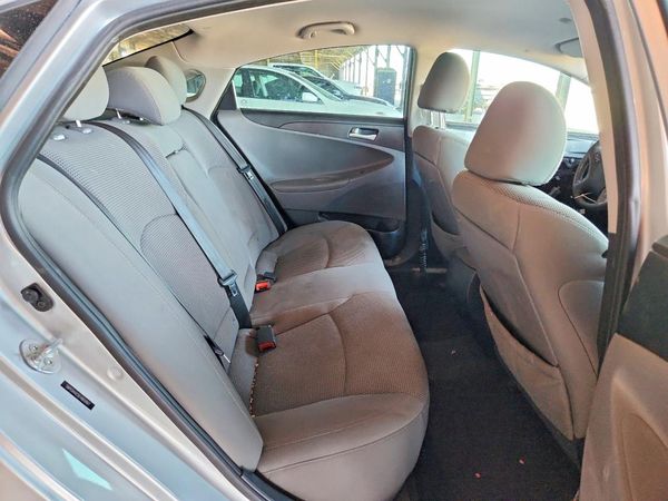 2014 HYUNDAI SONATA GLS/ GLS Popular