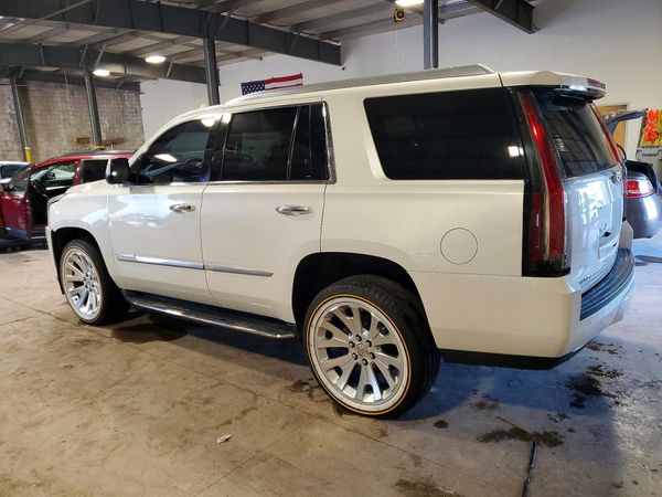 2015 CADILLAC ESCALADE Luxury