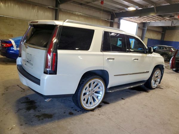 2015 CADILLAC ESCALADE Luxury