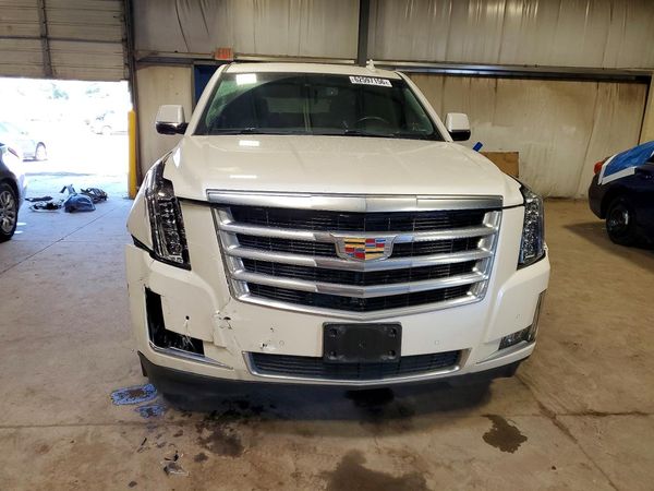 2015 CADILLAC ESCALADE Luxury