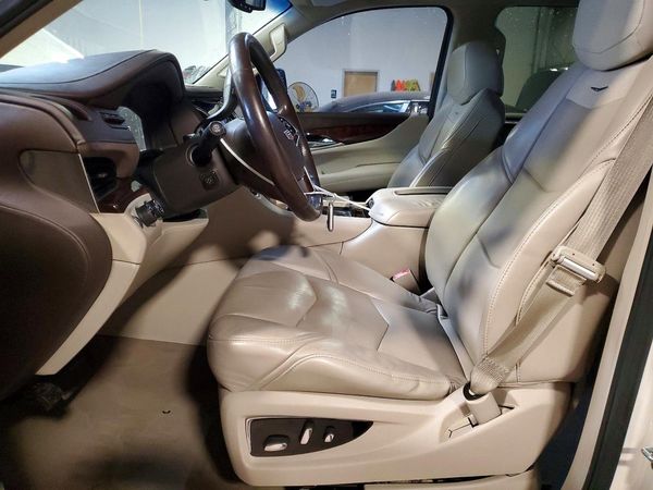 2015 CADILLAC ESCALADE Luxury