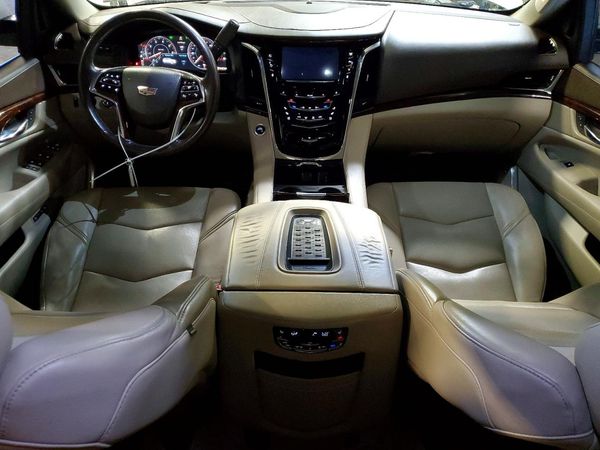 2015 CADILLAC ESCALADE Luxury