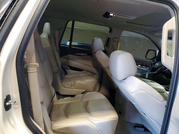 2015 CADILLAC ESCALADE Luxury