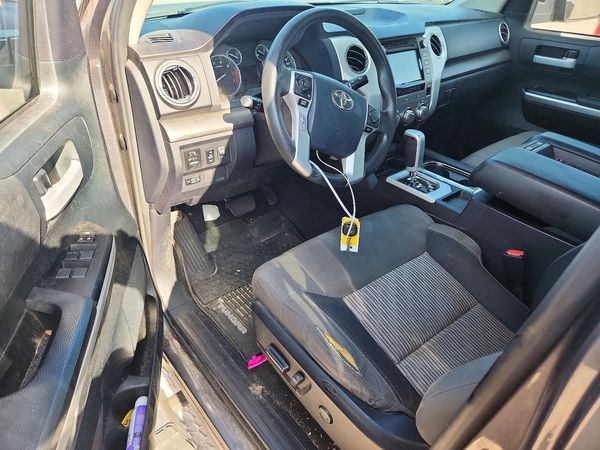 2017 TOYOTA TUNDRA SR/SR5