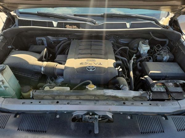 2017 TOYOTA TUNDRA SR/SR5