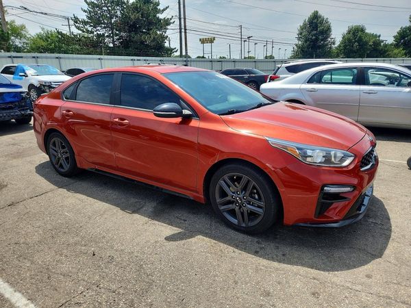2020 KIA FORTE GT Line