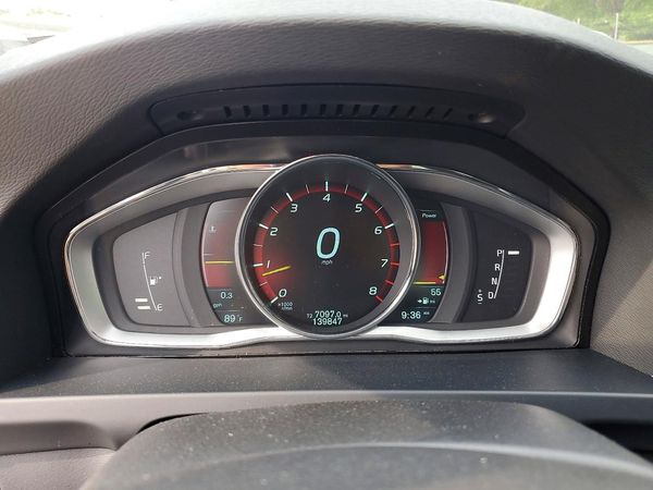 2015 VOLVO S60