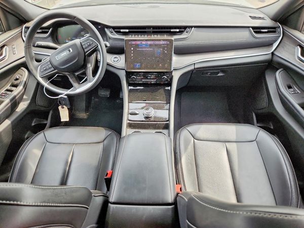 2024 JEEP GRAND CHEROKEE