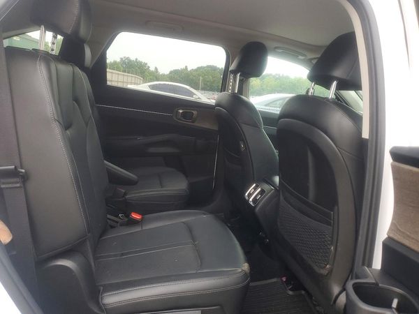2023 KIA SORENTO EX