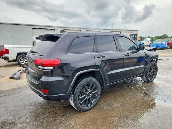 2020 JEEP GRAND CHEROKEE Laredo