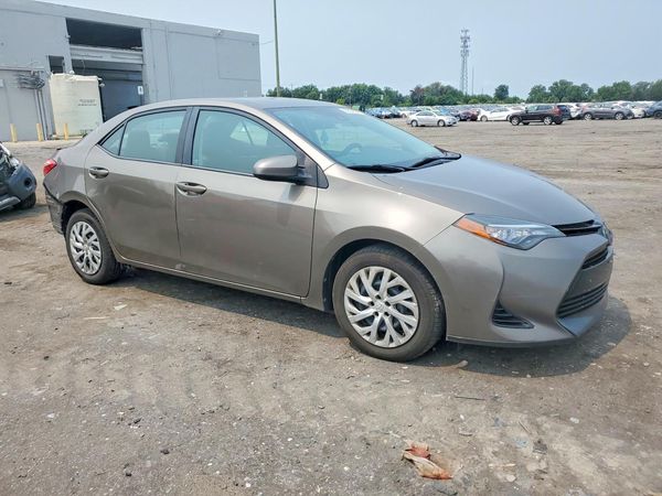 2017 TOYOTA COROLLA