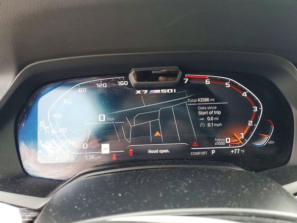 2022 BMW X7 M50i