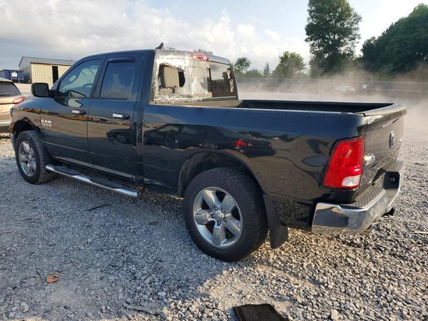 2016 RAM 1500 SLT QUAD CAB 4X4