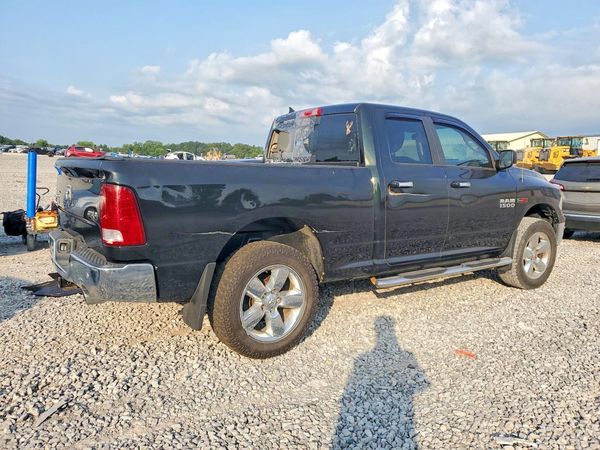 2016 RAM 1500 SLT QUAD CAB 4X4