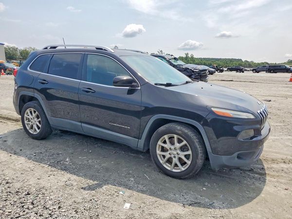 2017 JEEP CHEROKEE LATITUDE FWD