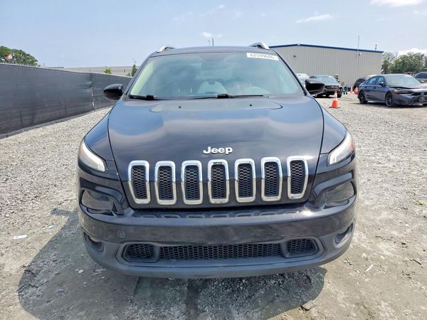 2017 JEEP CHEROKEE LATITUDE FWD