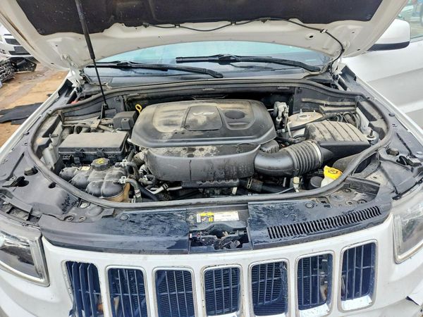 2016 JEEP GRAND CHEROKEE LAREDO 4X4