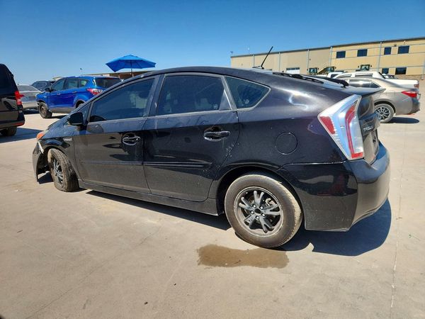 2014 TOYOTA PRIUS