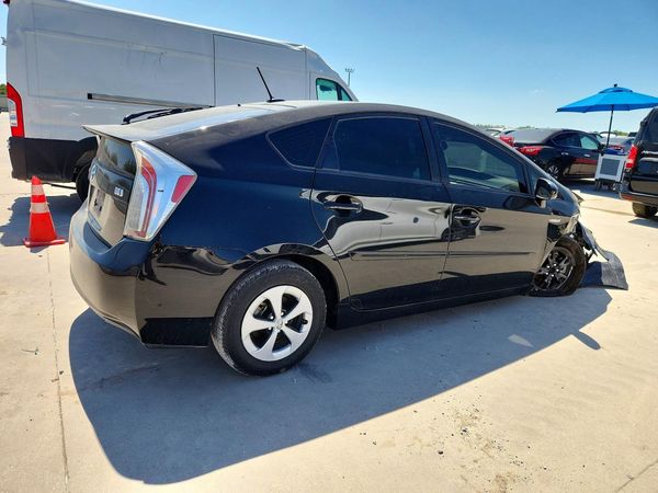 2014 TOYOTA PRIUS