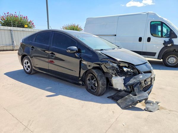 2014 TOYOTA PRIUS