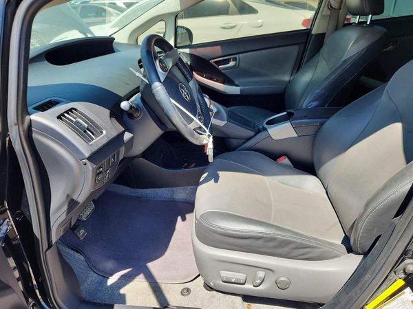 2014 TOYOTA PRIUS