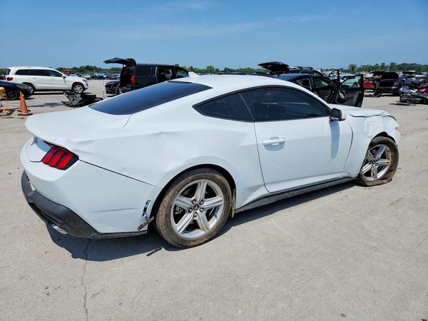 2026 FORD MUSTANG