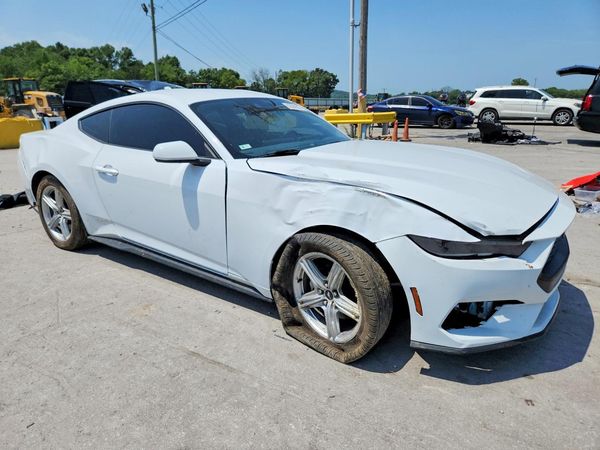 2026 FORD MUSTANG
