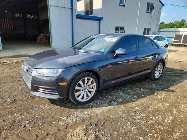 2017 AUDI A4 quattro Premium