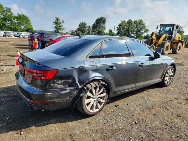 2017 AUDI A4 quattro Premium