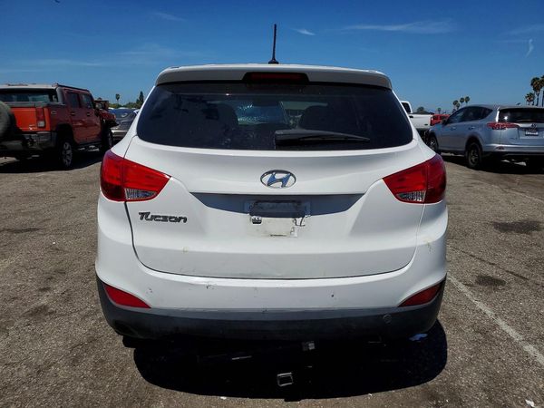 2015 HYUNDAI TUCSON GL (Middle-Low)