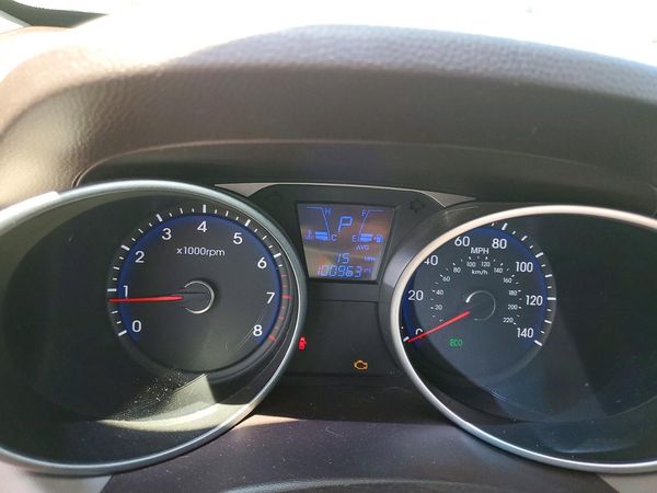 2015 HYUNDAI TUCSON GL (Middle-Low)