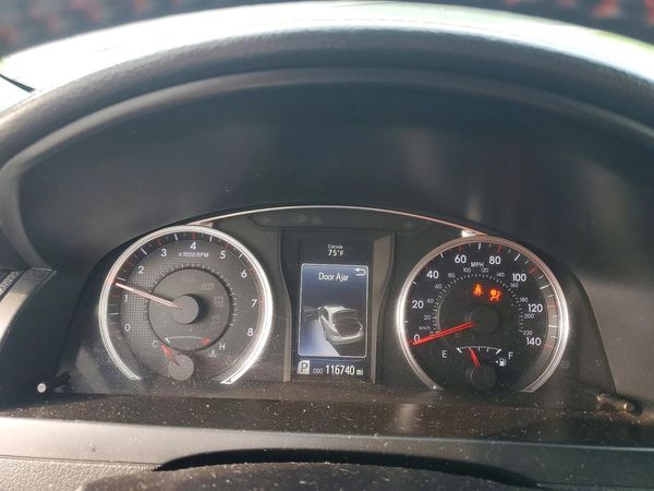 2015 TOYOTA CAMRY