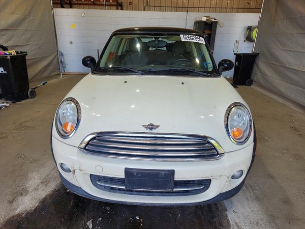 2013 MINI COOPER