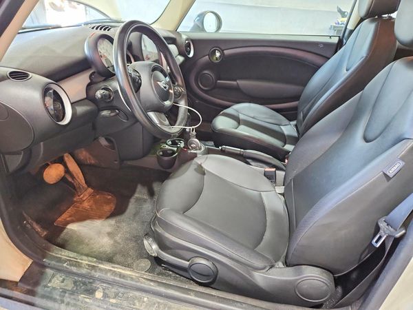 2013 MINI COOPER