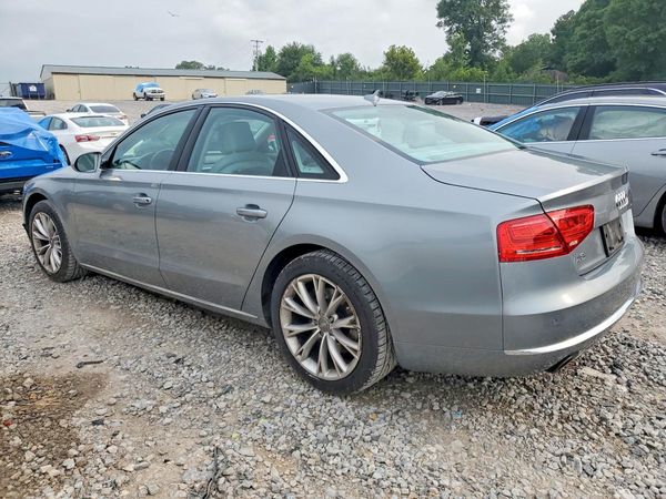 2013 AUDI A8