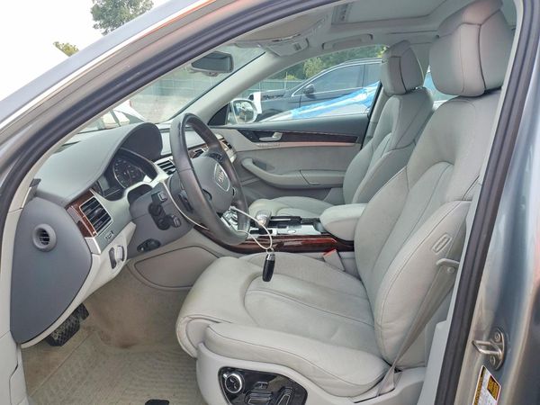 2013 AUDI A8