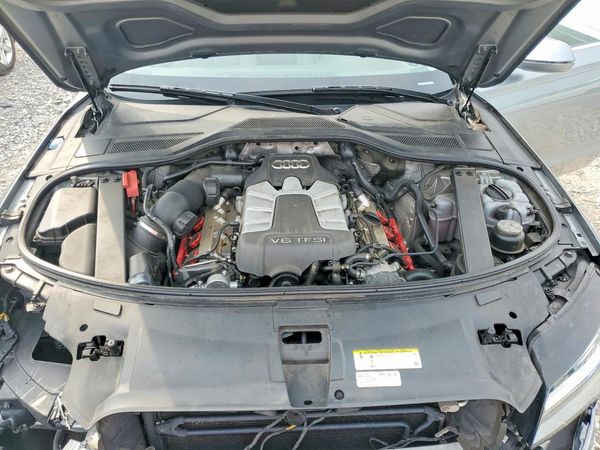 2013 AUDI A8